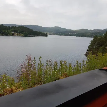 Oleanna * Lysekloster