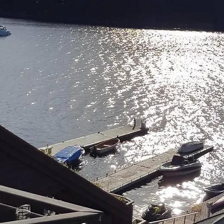 Oleanna * Lysekloster