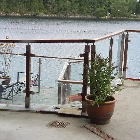 Oleanna * Lysekloster