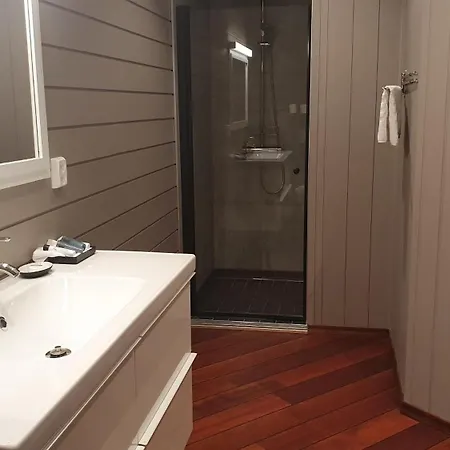 Oleanna * Lysekloster